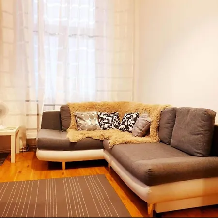 Apart Lwowska بيت ضيافة *