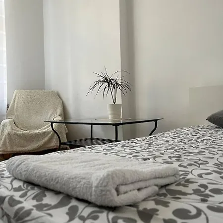 Apart Lwowska Pensión *