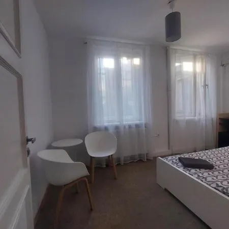 Apart Lwowska 게스트하우스